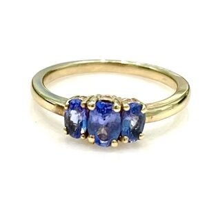 10KG Trinity Tanzanite Ring